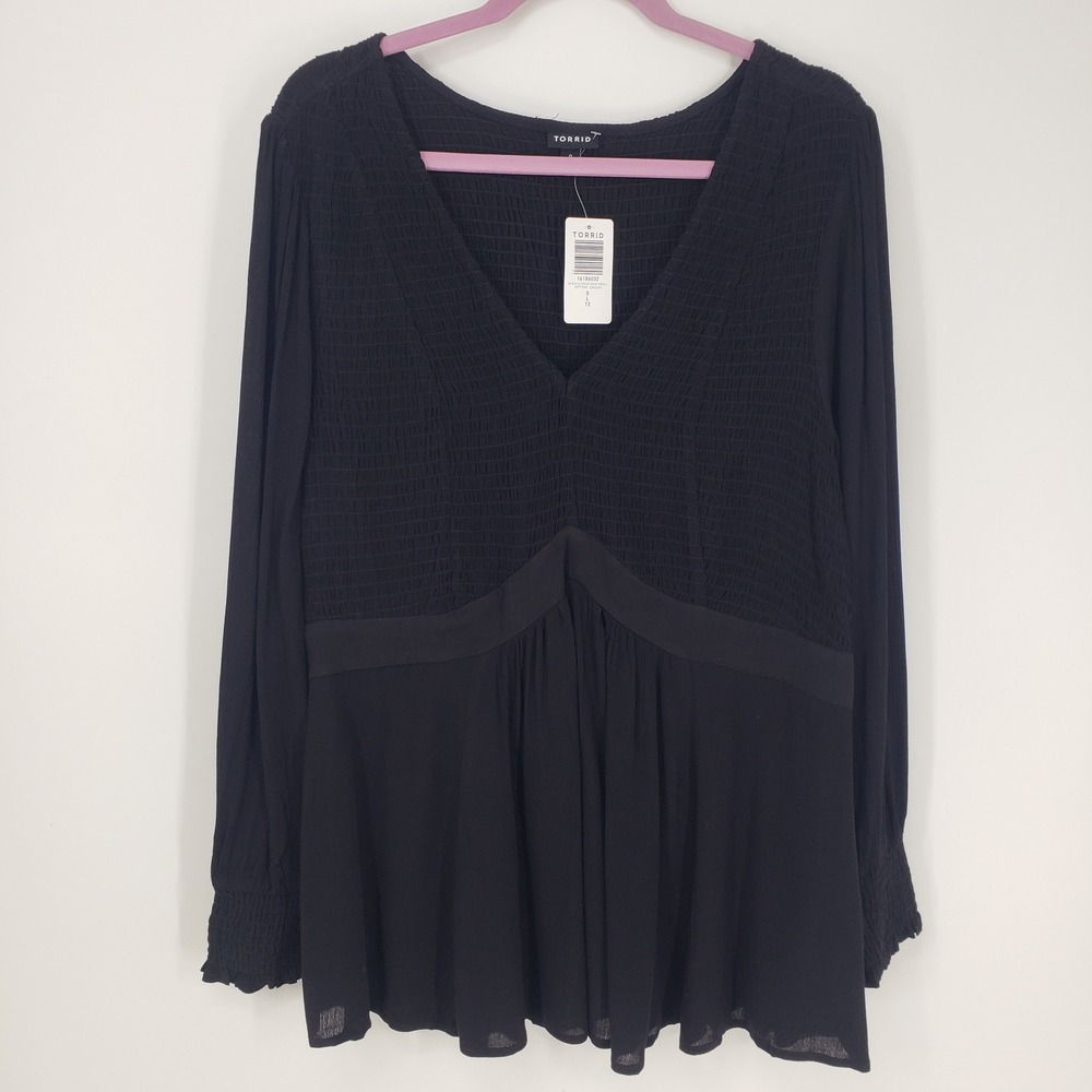 Torrid Smocked Babydoll Top Womens 0 12 Black Long Sleeve V-Neck Crinkle Blouse